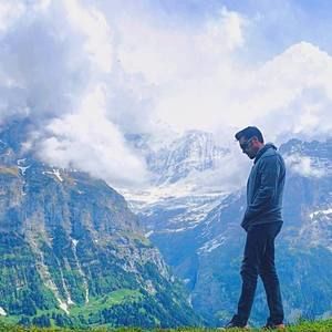 Meet your Posher, Collin